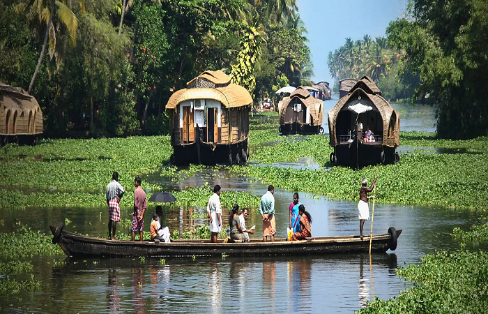 kerala-backwater-houseboat